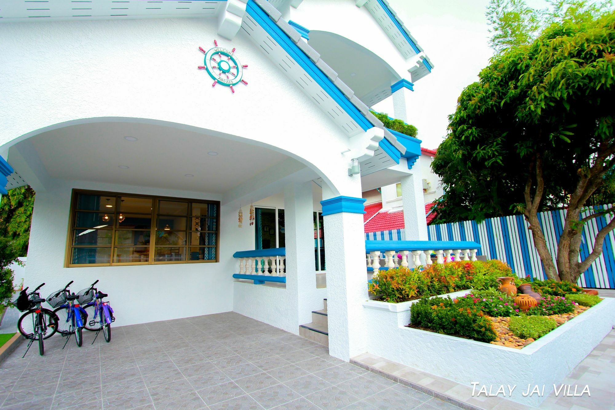 Talay Jai Pool Pattaya