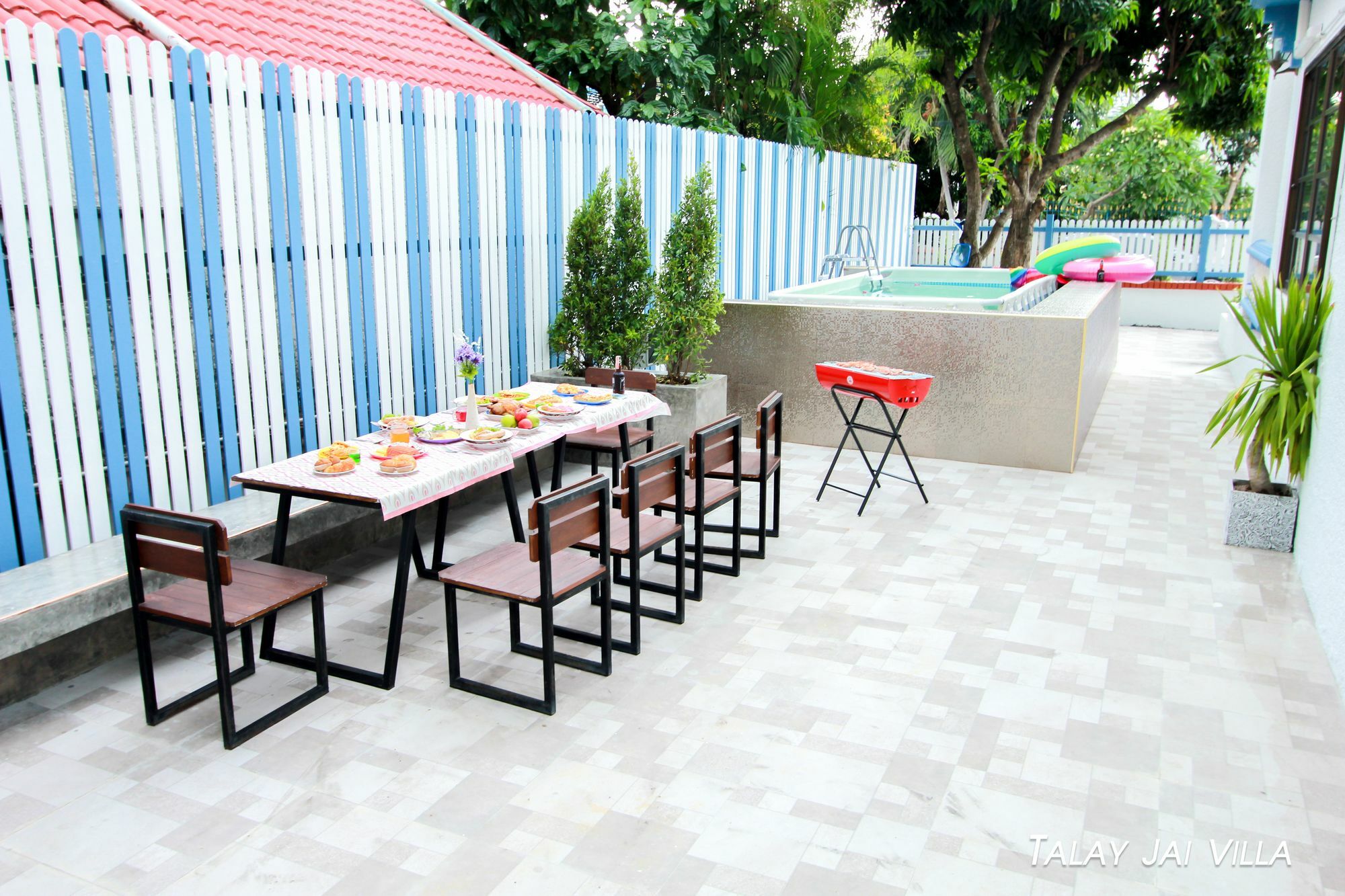 Talay Jai Pool *