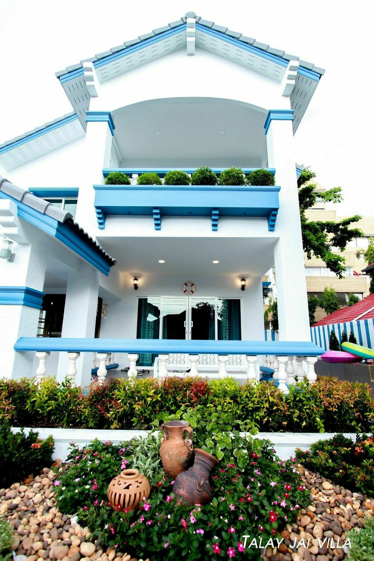 Talay Jai Pool *